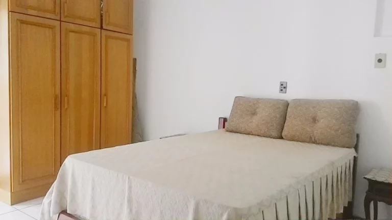 Imagem Praia de Pitangueiras - Local nobre - Ótimo lazer - Alto padrão - 2 vagas - Ampla varanda - 135 m² de área útil.