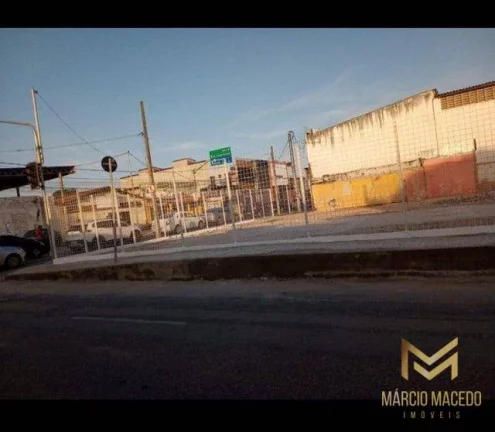 Imagem Terreno à venda, 613 m² por R$ 1.500.000,00 - Montese - Fortaleza/CE