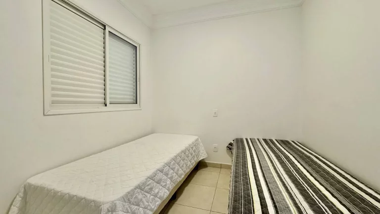 Imagem Apartamento com 3 dormitórios à venda, 90 m por R$ 2.900.000,00 - Riviera