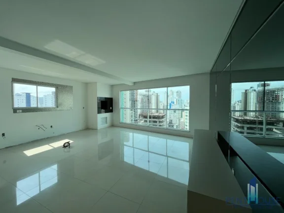 Imagem Apartamento Zona Central para Venda em Balneário Camboriú, CENTRO, 3 dormitórios, 2 suítes, 3 banheiros, 2 vagas