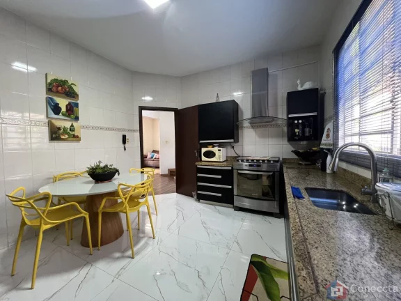Imagem Casa à Venda no Bairro Caiçaras em Patos de Minas – 3 Quartos, Suíte e Espaço Gourmet