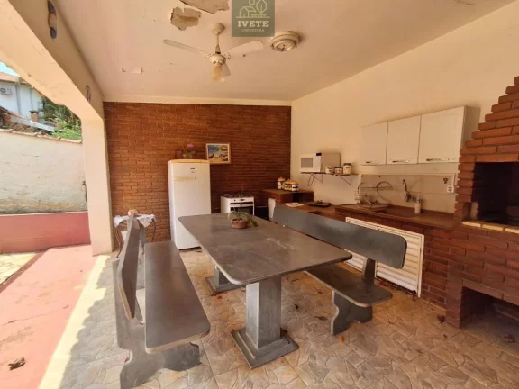 Imagem Casa à venda, com 2 quartos, 134m2