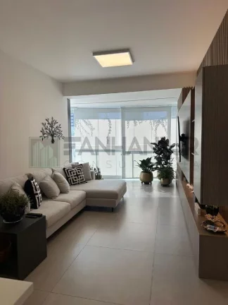 Imagem Venha se encantar com este maravilhoso imóvel à venda em uma das melhores localizações de São Paulo! Com 2 quartos, sendo 1 suíte, e 2 banheiros, es