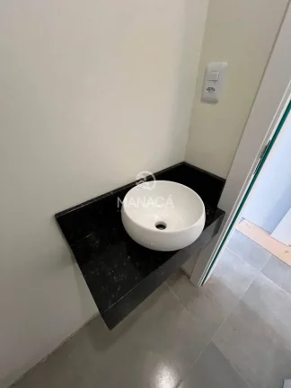 Imagem Lindo sobrado Geminado semi mobiliado no Centro de Balneário Piçarras