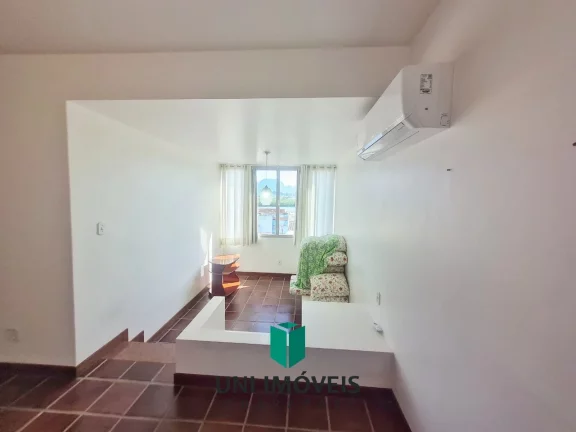Imagem Excelente 2 quartos + dependência com elevador e garagem no Centro de Guarapari