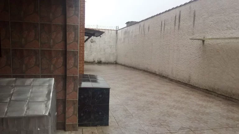 Imagem Sobrado à venda, 381 m² por R$ 695.000,00 - Vila Colorado - Suzano/SP