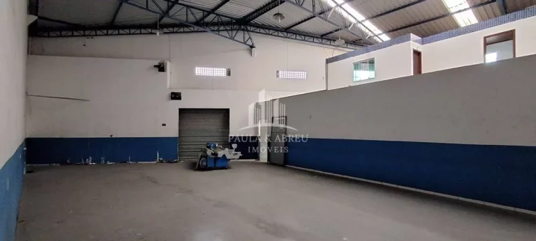 Imagem Aluga-se Galpão Fantástico 245m², Vão Livre, 3 portas, 2 Banheiros, Cozinha, Mezanino 45mts, no Jardim Itapeva, Mauá-SP