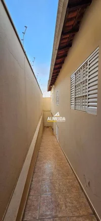 Imagem Casa com 3 dormitórios à venda por R$ 390.000,00 - Jardim Mirassol - Rio Claro/SP