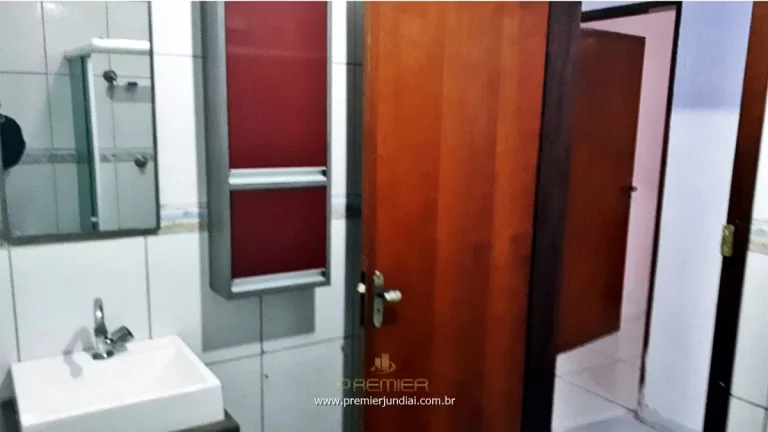 Imagem CASA AMPLA COM EDÍCULA E ÓTIMA LOCALIZAÇÃO NA VILA HORTOLÂNDIA