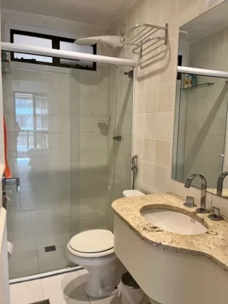 Imagem AMPLO APARTAMENTO COM 3 SUÍTES, MAIS O 4º DORMITÓRIO OPCIONAL, 2 VAGAS, VARANDA ESTENDIDA, NA REGIÃO NOBRE DA PITANGUEIRAS NO GUARUJÁ.