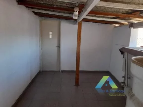Imagem Excelente casa com 160 metros, 3 dormitórios, 2 vagas quintal com ótima localização e valor !