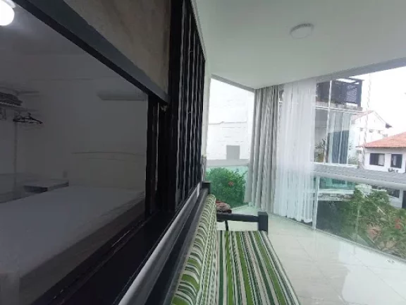 Imagem Flat com 2 dormitórios à venda, 60 m² por R$ 689.000,00 - Praia Caravelas - Armação dos Búzios/RJ