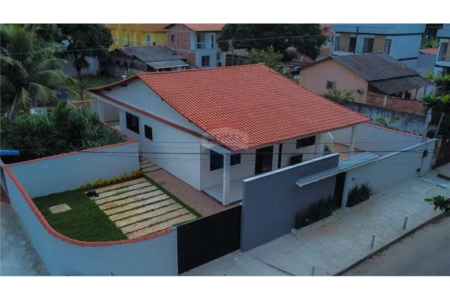 Casa em terreno Grande. Novinha e Perfeita!!!