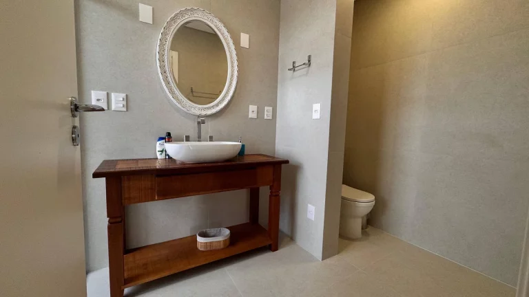 Imagem Apartamento duplex novo para temporada em Jurerê – vista para o mar