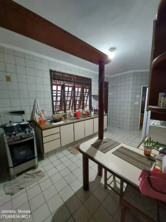 Imagem Casa à venda no bairro Atalaia | 4 quartos, 2 suítes | 310m² | Rua Pública - Consulte Agora!