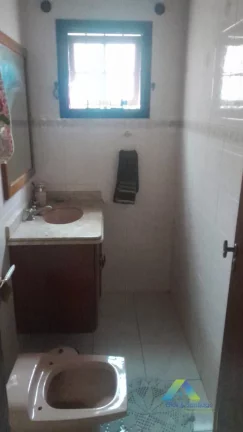 Imagem Casa para venda com 2 dormitórios, 1 suíte e 2 banheiros na Vila das Mercês!!