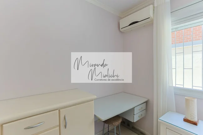 Imagem Casa com 2 suítes à venda na Trindade