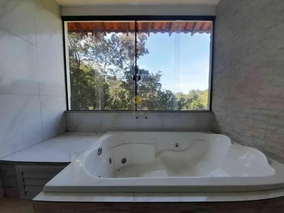Imagem Casa em Condomínio para Venda em Teresópolis / RJ no bairro Três Córregos
