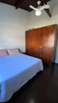 Imagem Sobrado 5 dormitórios 6 vagas no canto do forte
