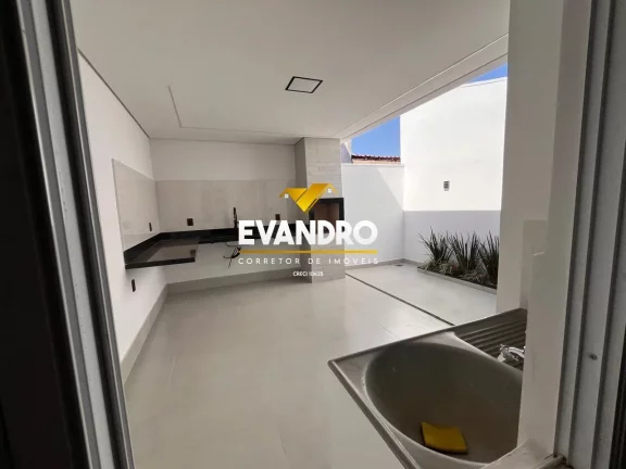 Imagem Casa em Condomínio para Venda em Cuiabá / MT no bairro Jardim Imperial