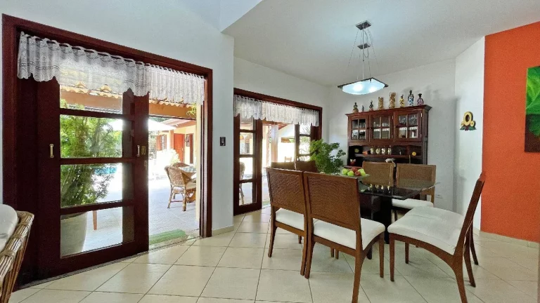 Imagem *Casa Aconchegante à Venda na Riviera de São Lourenço - Módulo 26*