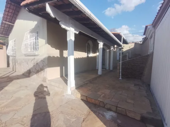 Imagem Casa para alugar em Santa Amélia BH, 3 quartos, 450m²