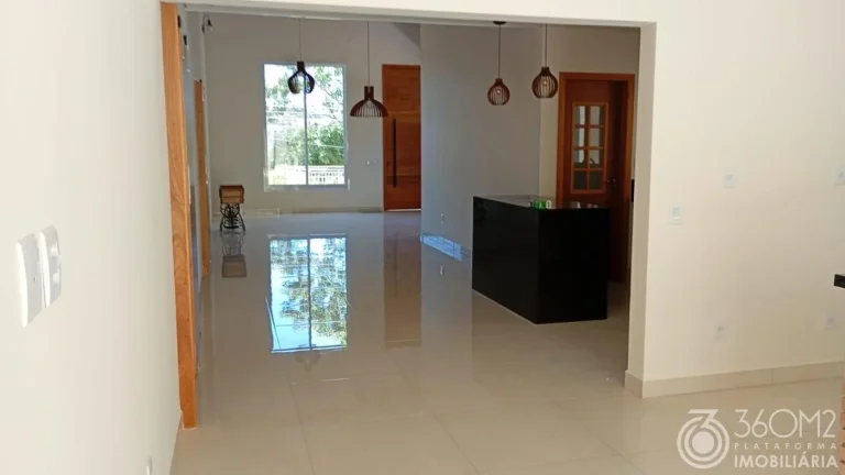 Imagem Sobrado em Condomínio para Venda em Atibaia / SP no bairro Nova Gardênia