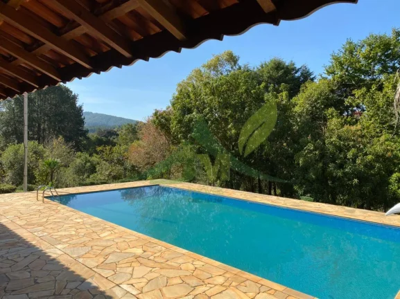 Imagem Lindo Sítio à Venda em Piracaia – 48.400 m² de Tradição e Beleza Natural