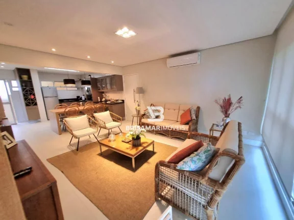 Imagem PITANGUEIRAS- DESLUMBRANTE APARTAMENTO , TOTALMENTE REFORMADO E DECORADO , 02 VAGAS DE GARAGEM NO PRÉDIO , ÁREA DE LAZER.