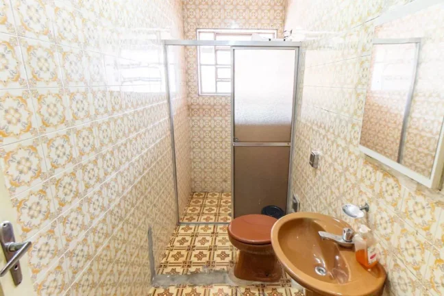 Imagem Casa com 3 Dormitórios à Venda na Vila Diva
