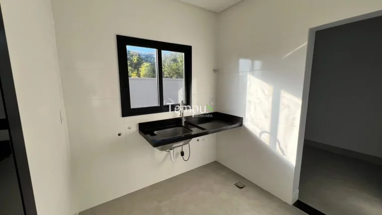 Imagem Jardins França - Casa alto padrão, Jardins França - Goiânia/GO, Área privativa: 242m² 3 SUÍTES PLENAS