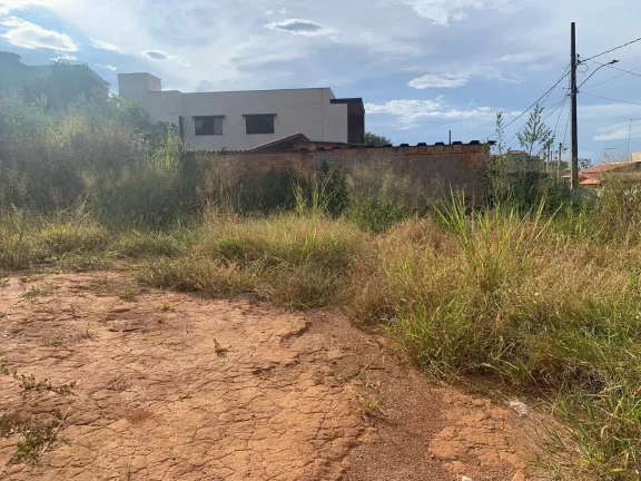 Imagem LOTE PLANO NO BAIRRO SATÉLITE, EM JUATUBA!