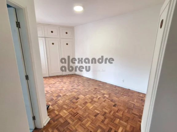 Imagem Sobrado para Locação Comercial
280m2 ao lado do Metrô Vila Madalena