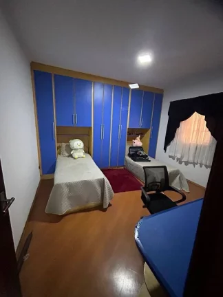 Imagem Sobrado com 3 dormitórios para alugar, 225 m² por R$ 3.320,00/mês - Parque Marajoara - Santo André/SP