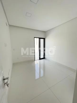 Imagem Casa à venda no Alphaville com 4 suítes, Gourmet com piscina, PETROLINA - PE