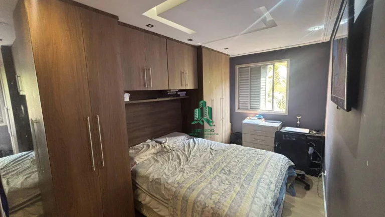 Imagem Apartamento com 2 dormitórios à venda, 52 m² por R$ 290.000,00 - São João - Guarulhos/SP