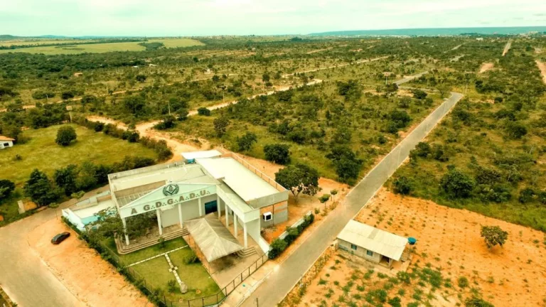 Imagem Lotes Parcelados área com 1.000 Mil metros - Lagoa Golden