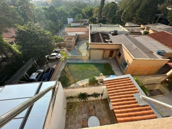 Imagem Casa triplex com quintal e suíte master  Granja Viana