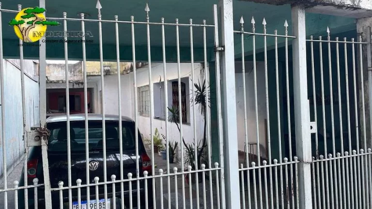 Imagem TERRENO COM DUAS CASAS PARA VENDA - JD PERI -