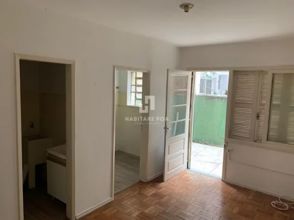 Imagem Aluguel de Kitnet aconchegante na Azenha, Porto Alegre