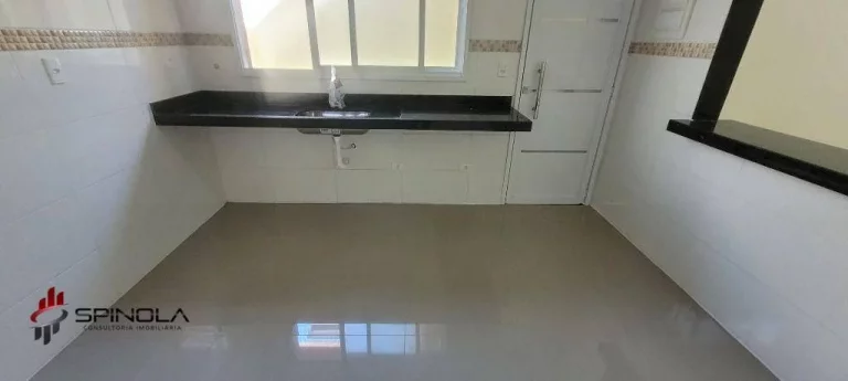 Imagem Casa com 2 dormitórios à venda, 110 m² por R$ 585.000,00 - Maracanã - Praia Grande/SP