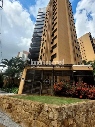 Imagem Amplo apartamento à venda no Residencial Parque Imperial em Londrina, com 4 dormitórios, 3 suítes, 215 m² de área útil e 2 vagas de garagem