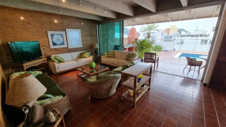 Imagem Cobertura com 3 dormitórios à venda, 300 m² - Pitangueiras - Guarujá/SP