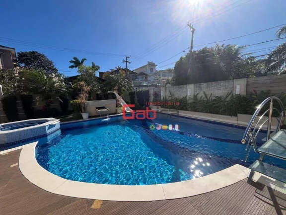 Imagem Casa 5 Suítes em Condomínio Fechado
