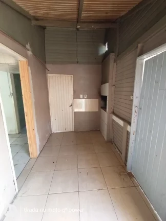Imagem Casa de alvenaria com 2 quartos e terreno de 360m² com escritura em Parobé