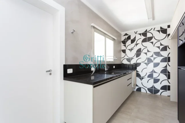 Imagem Cobertura Duplex à Venda em Moema - São Paulo/SP.