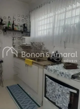 Imagem Casa incrível com acabamento de alta qualidade, situada em uma localização privilegiada. Conta co...