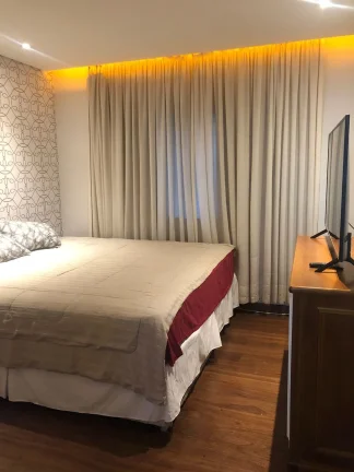 Imagem Apartamento 120M², 3Q, 1 Suíte com Hidro, 1 Suíte, Closet, Lavabo, Quintal Grande Coberto, Próximo Metrô.