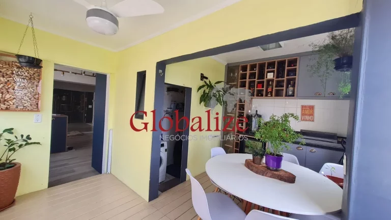 Imagem Lindo apartamento à venda na Ponta da Praia, Santos-SP! 2 quartos, 1 suíte, 1 sala, 2 banheiros, 1 vaga de garagem, 103,00 m² de área.