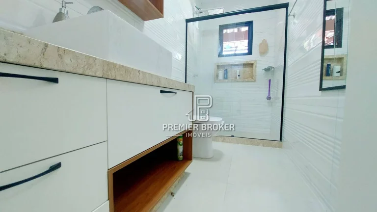 Imagem Casa à venda, 260 m² por R$ 1.000.000,00 - Pessegueiros - Teresópolis/RJ